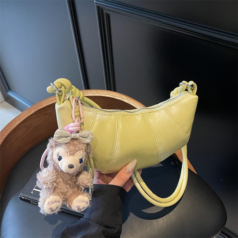 Korean version of fashion dumpling bag women's 2025 summer new trendy simple casual shoulder bag texture versatile niche women's bag