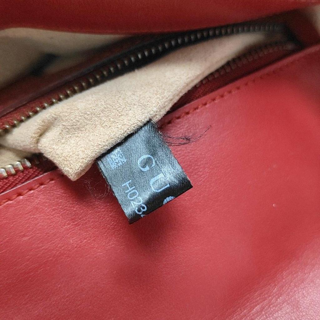 [Pre-Owned] Gucci GG Marmont Small Matelassé Shoulder Bag 'Red' - Very Good #1PW02BC