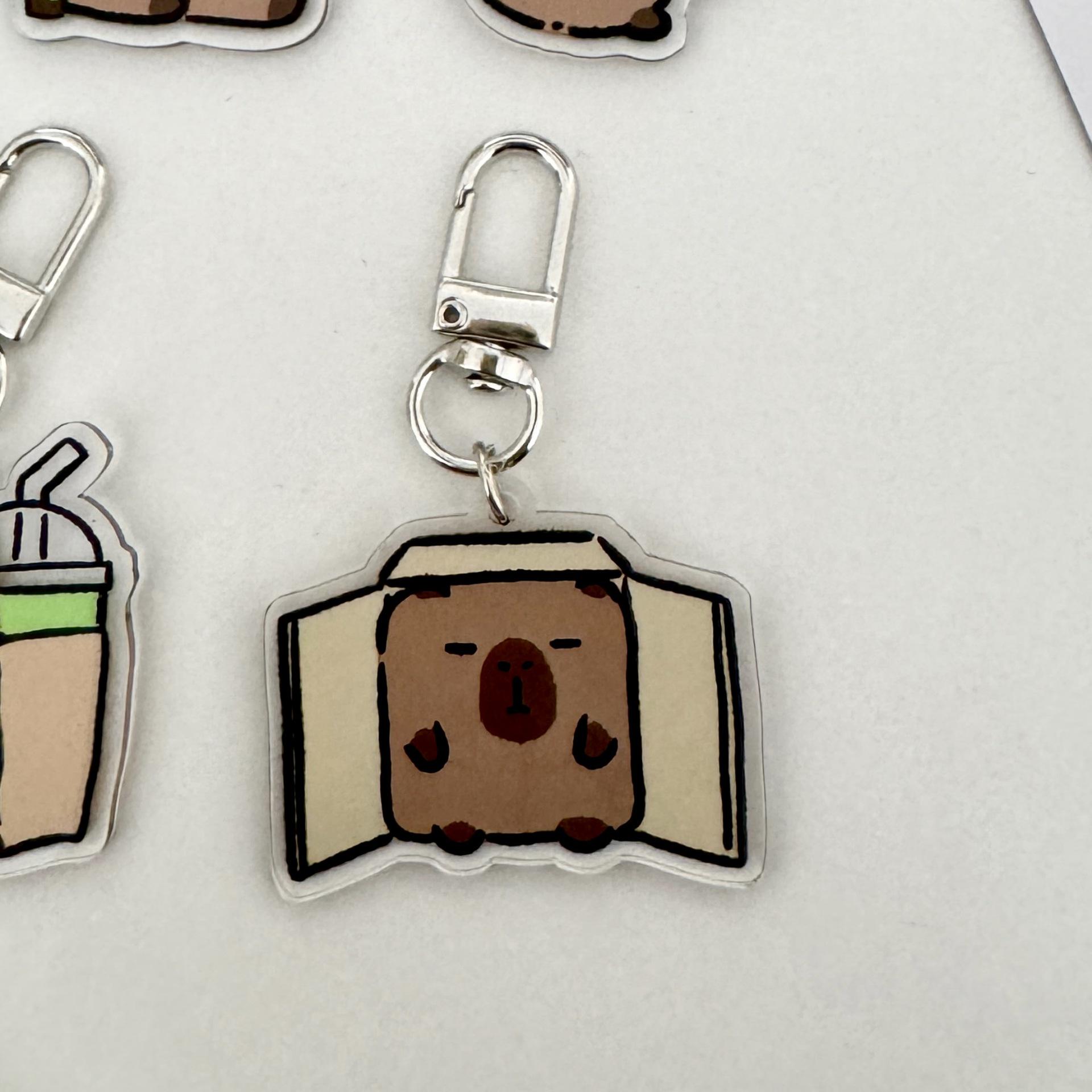 

«Мультяшные брелки и подвески»: Забавные школьные сумки и пеналы, креативные подарки для студентов.