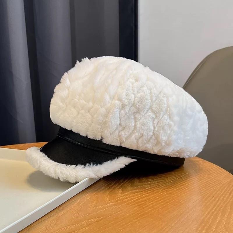 Plüsch-Baskenmütze für Damen mit breiter Krempe und rundem Oberteil für die Herbst- und Wintermode