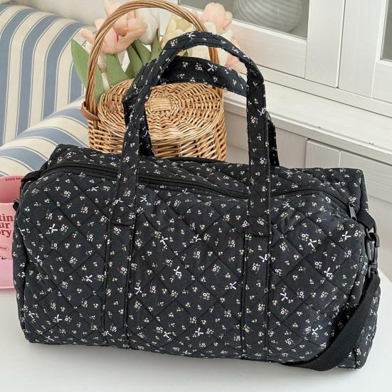 Quilted Travel Bag for Women Cute Floral Weekend Bag with Zipper Large Cotton Gym Bag Portable Workout Grocery Pouch