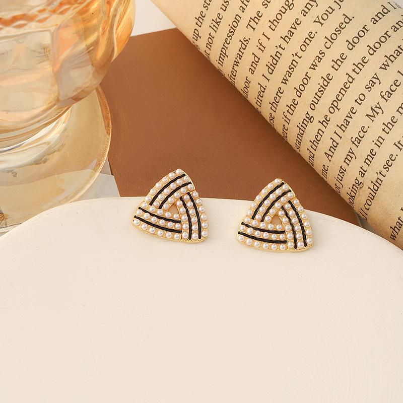 Korean High-Grade Triangle Earrings: 2022 Fashionable Celebrity-Style for Women
