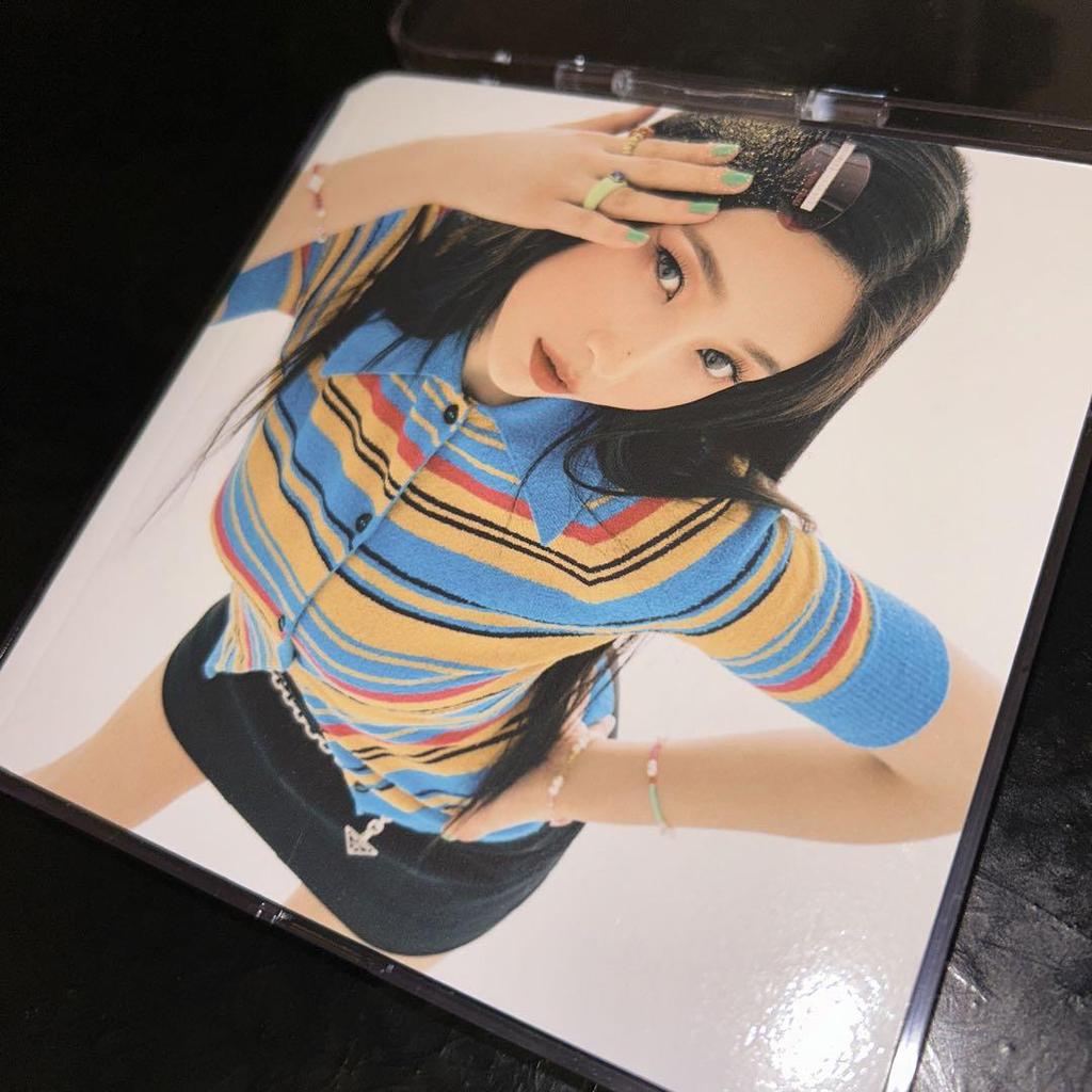 [USED] (889) Red Velvet Joy HELLO with Trading Card