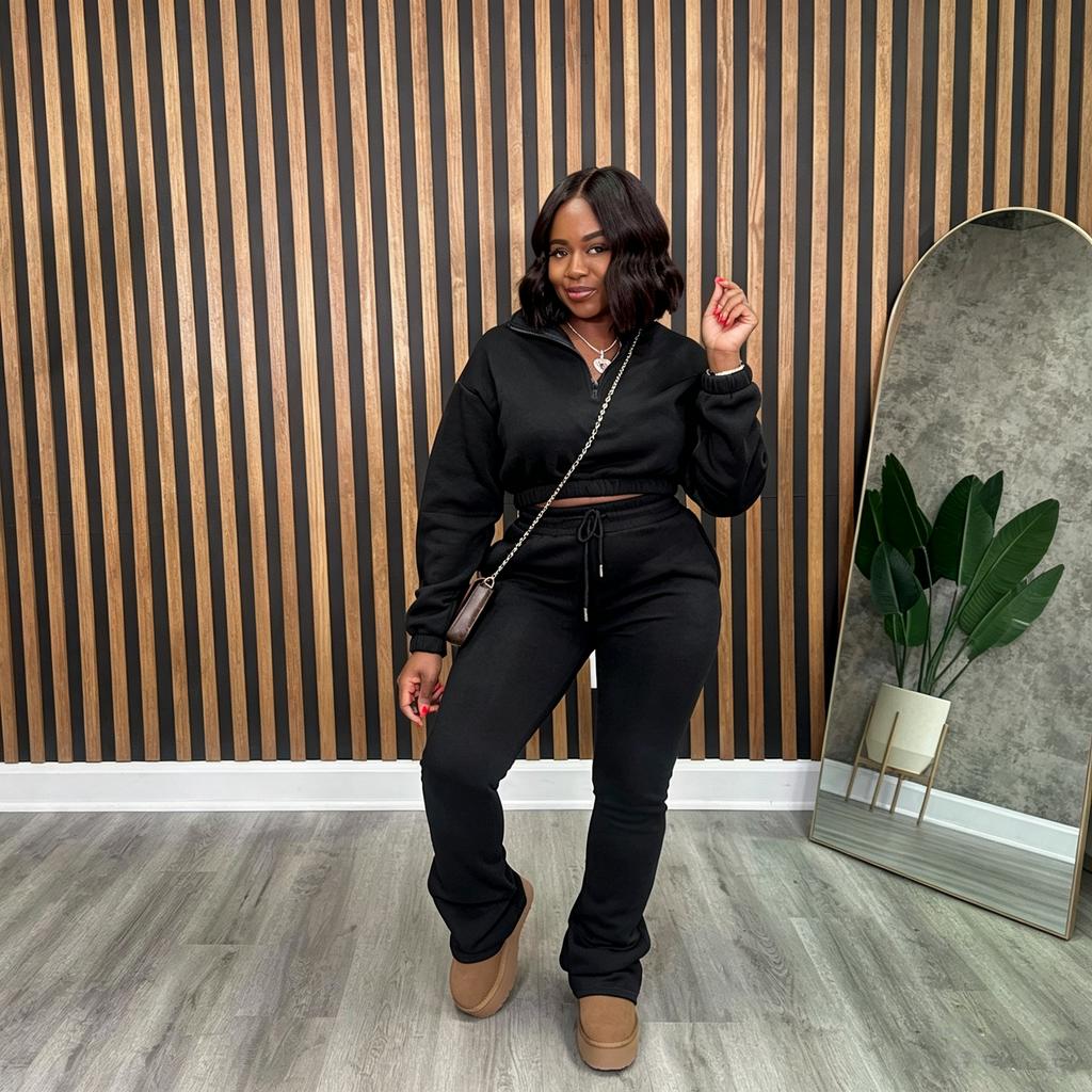 Women's Zip Up Tracksuit with Mock Neck and Waist Athletic Two Piece Set