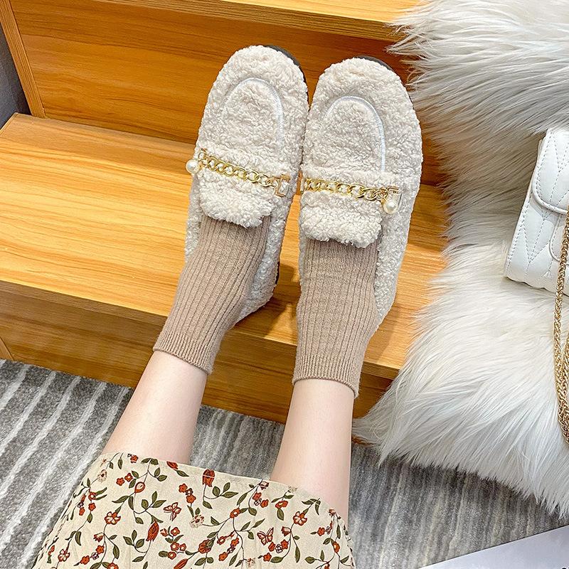 

Internet celebrity fluffy shoes women wear thick-soled lamb wool shoes in winter, one pedal Doudou shoes, velvet large size women s shoes 41-43 34 білий