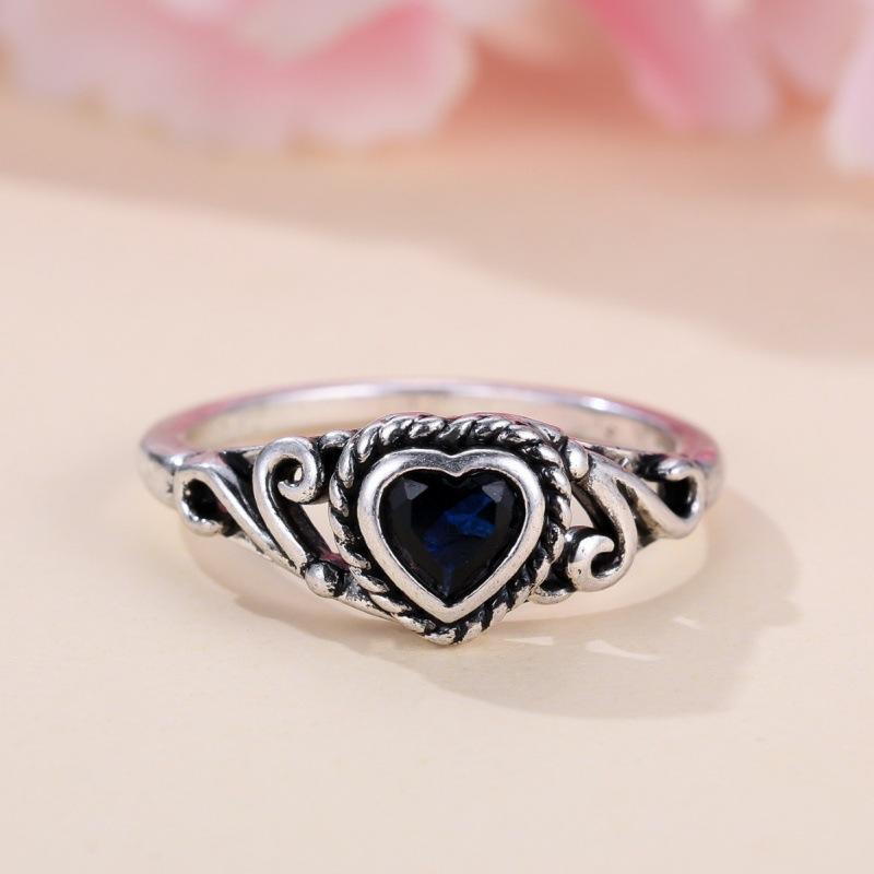 Ancient silver smeared heart sapphire blue ring no. 5
