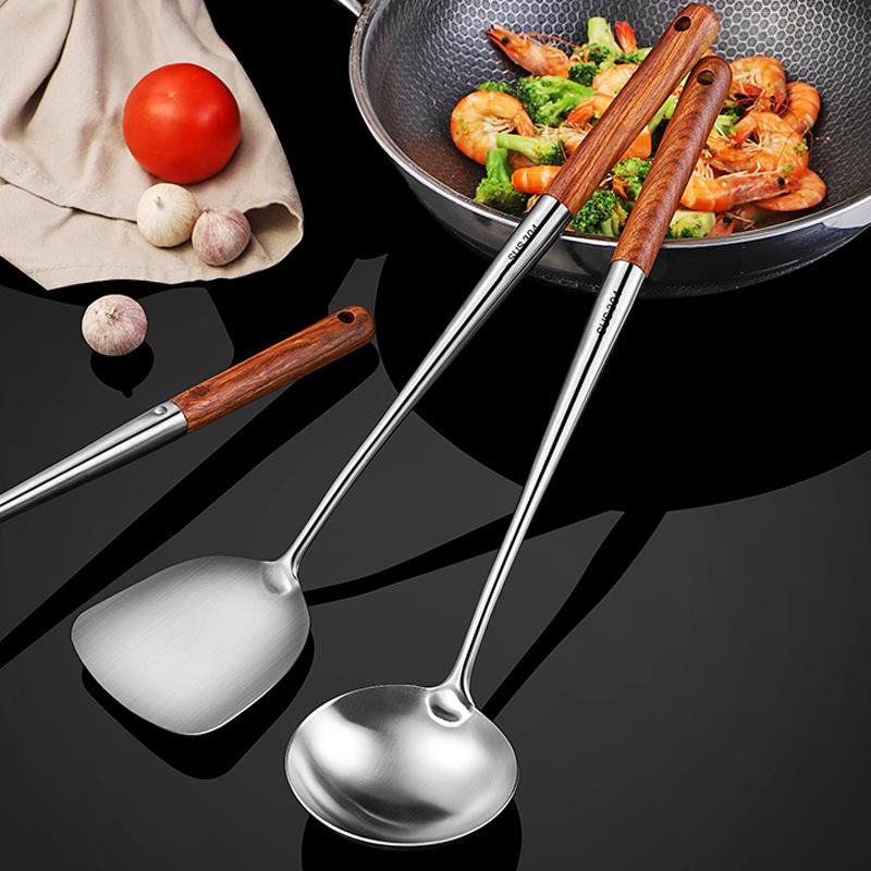 304 Stainless Steel Spatula Set with Long Wooden Handle: Anti-Scald Slotted Spoon for Home Cooking and Stir-Frying.