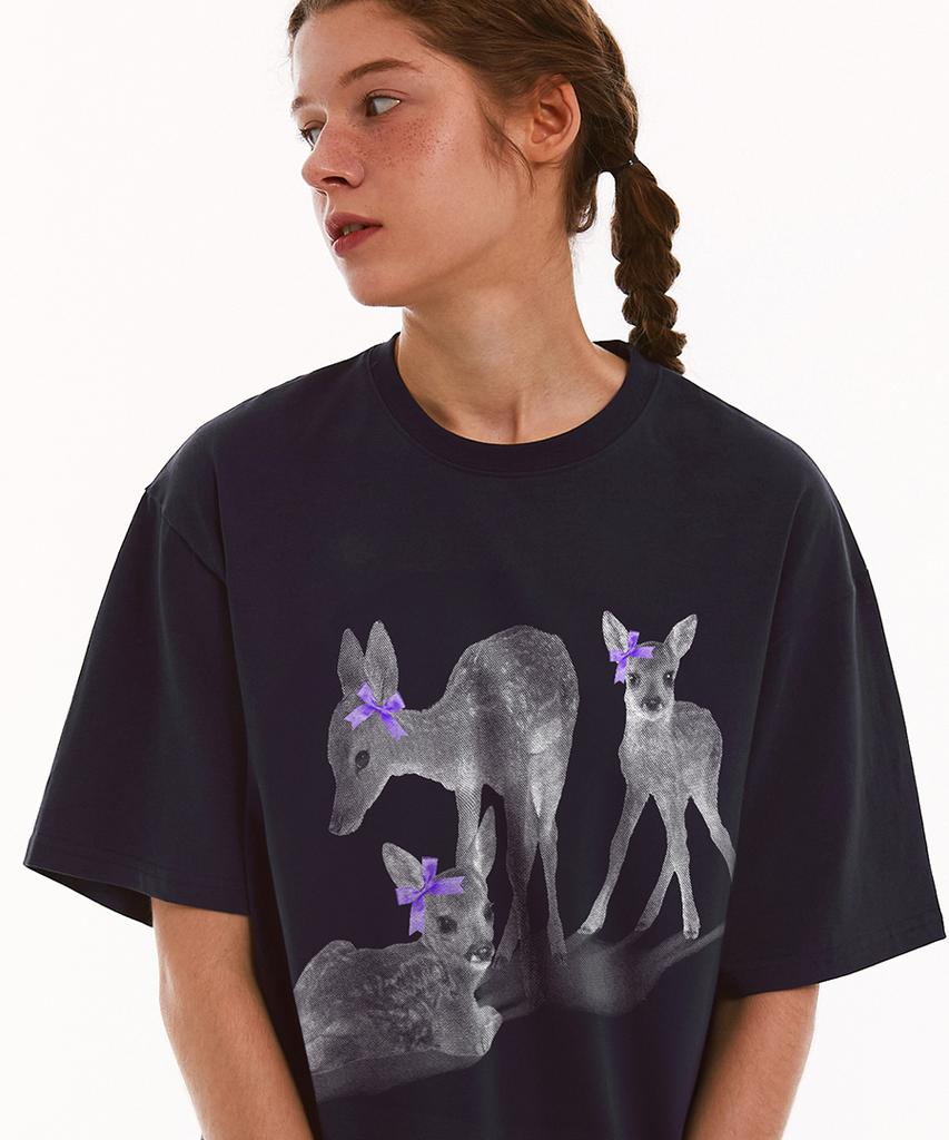 MATCHGLOBE Ribbon Deer Oversized Tee (Navy)