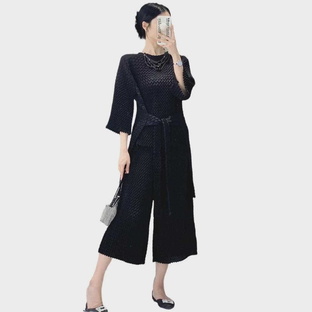 Pineapple Pleat Women's Wide-Leg Pants & Top Set: Chic & Stylish Two-Piece Outfit