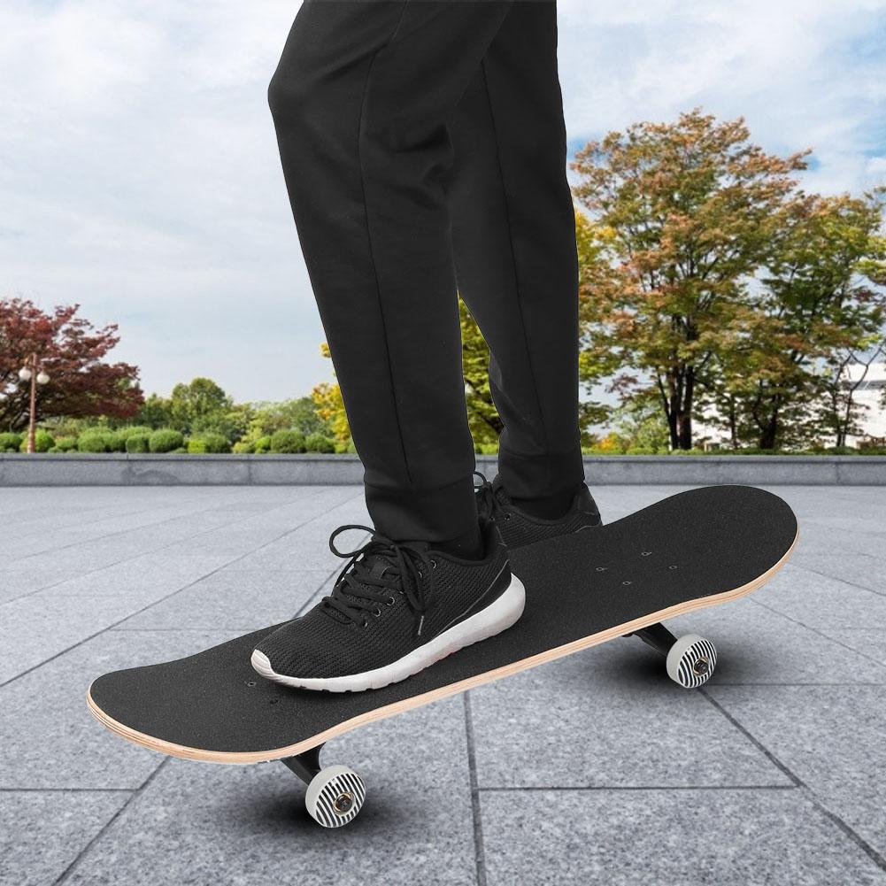 Double 7 Layer Maple Wood Four Wheel Beginner Board Skateboard for Outdoor Entertainment(A)