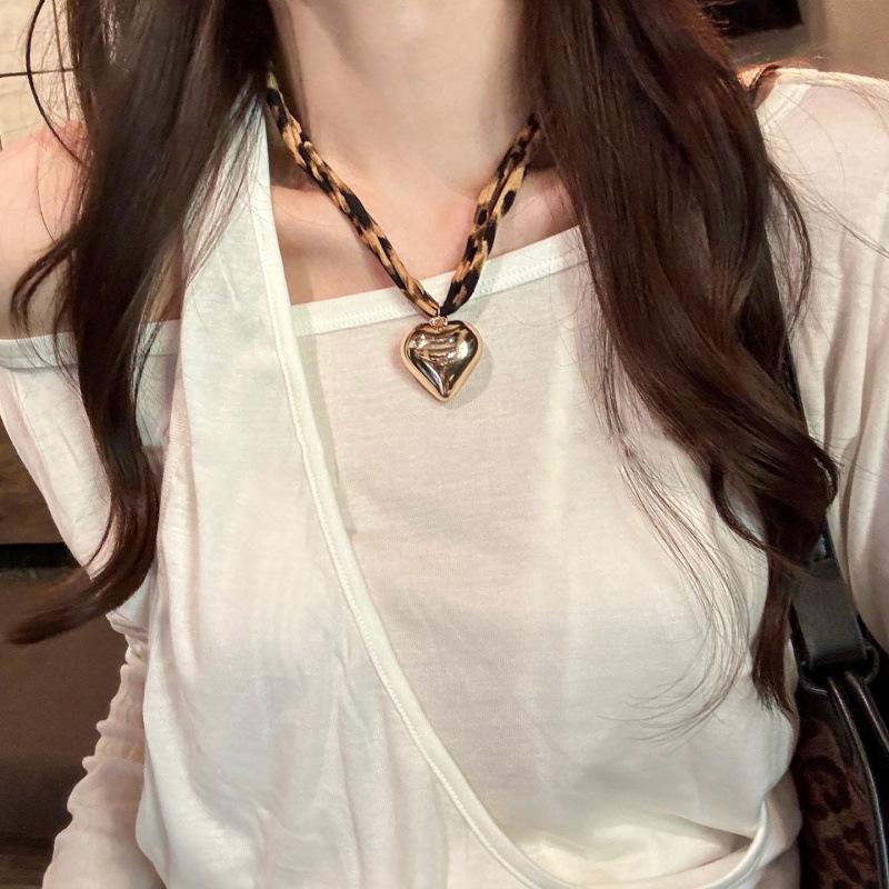 Cross-Border Leopard Print Cotton Necklace with Flowers & Hearts