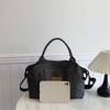 Large Capacity Women's Shoulder Bag Commuter Tote Bag