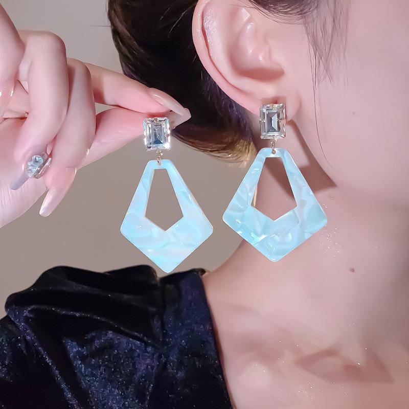 Koreanische stilvolle Quastenohrringe: Glänzend, luxuriös und figurschmeichelnd Sommer-Mode für Frauen