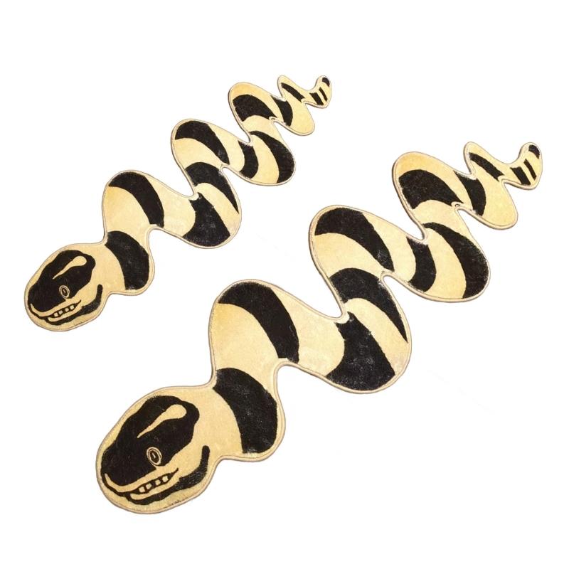Creative Nonslip Snake Carpet Decorative Animal Carpet Home Decoration Safety Floor Mat for Living Room Bedroom Kitchen