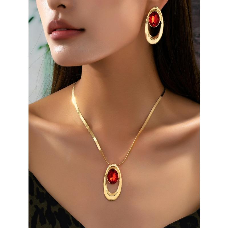French Light Luxury Simple Niche Oval Geometric Pendant Necklace Stud Earrings Jewelry Set Elegant Accessories