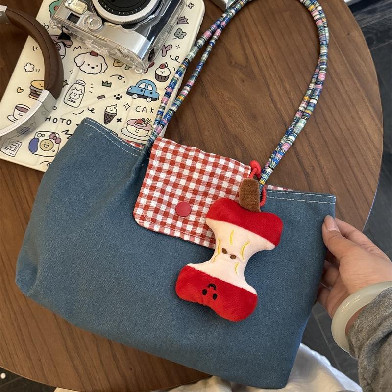 Casual Nylon Plaid Shoulder Bag With Pendant Dopamine Handbag Large Capacity Women Commuter Tote Bag  Trendy Armpit Bags