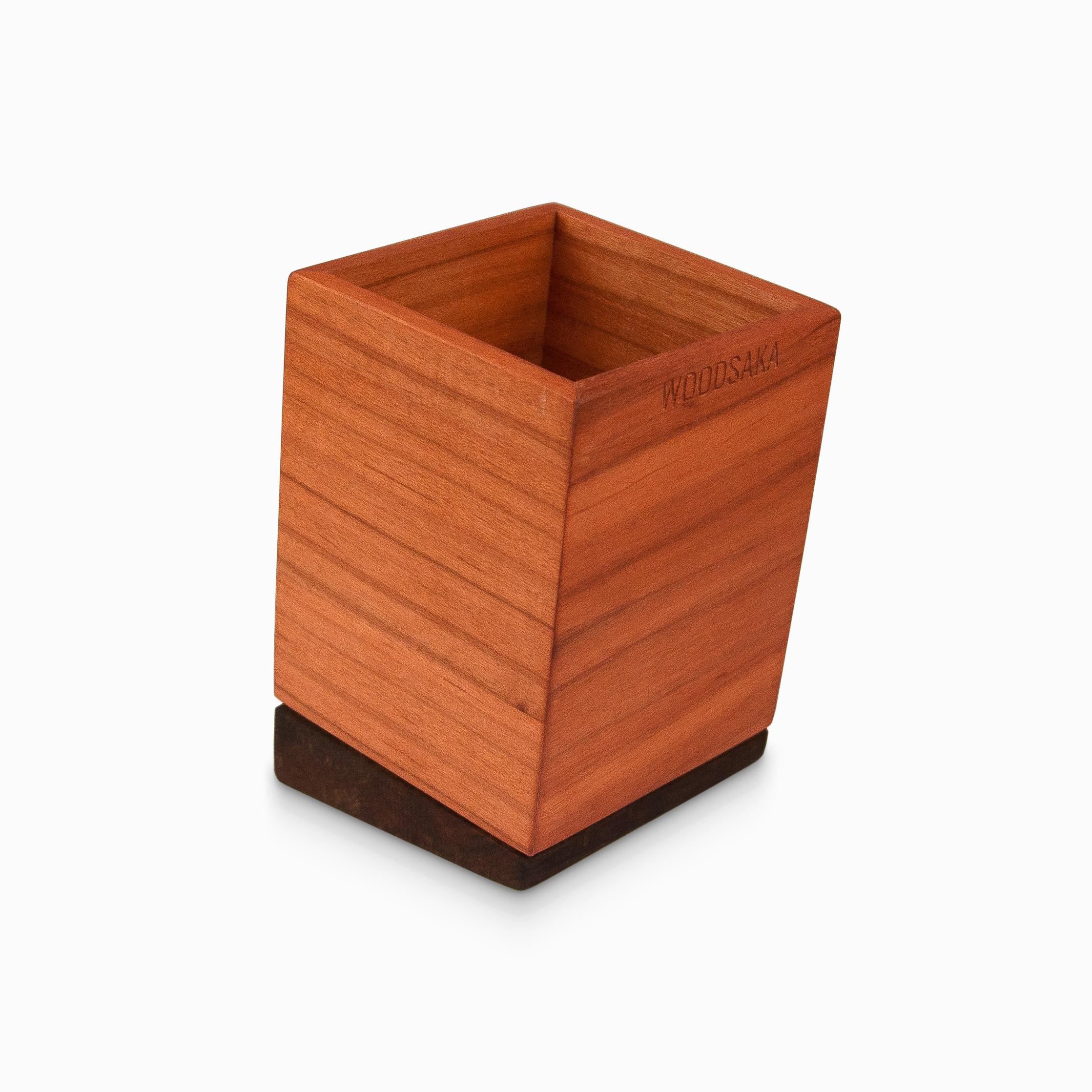 

Одинарная карандашница Meru - Вишня и орех - 8 см x 8 см x 11,9 см - WOODSAKA