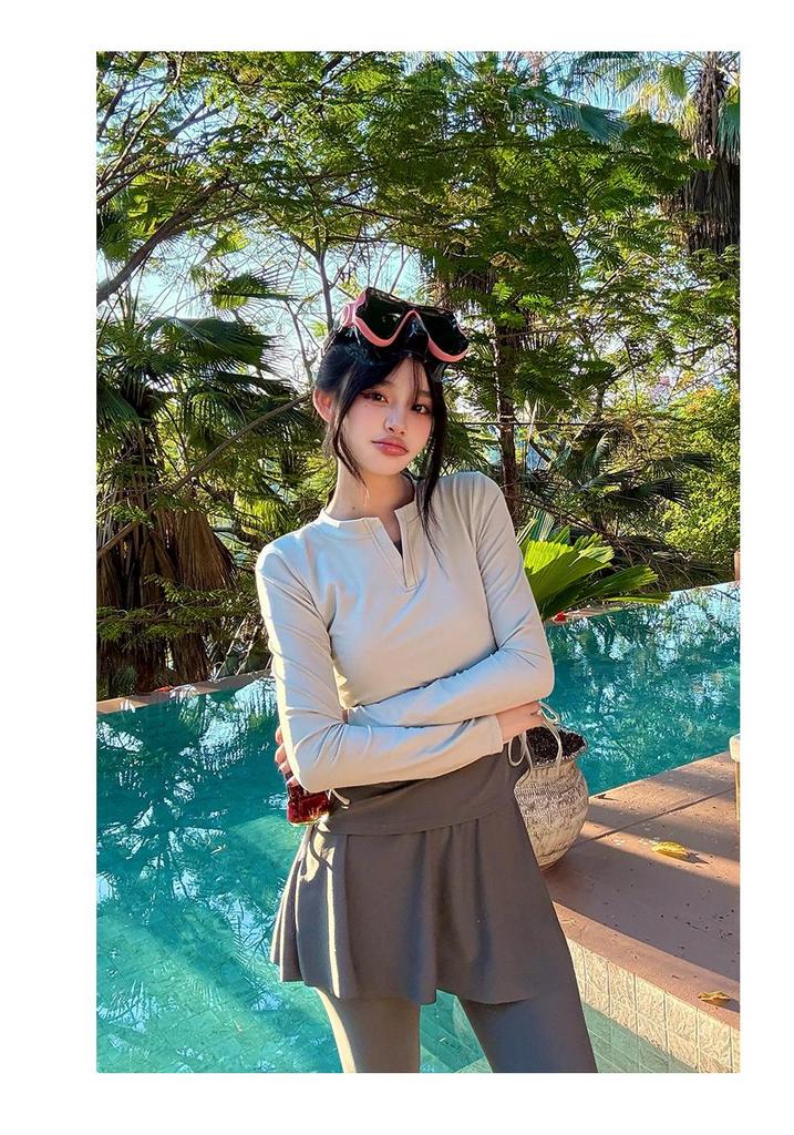 2026 Women's Slimming Wetsuit: Conservative Sun-Protective Swimwear with Long Sleeves and Pants for Surfing & Hot Springs