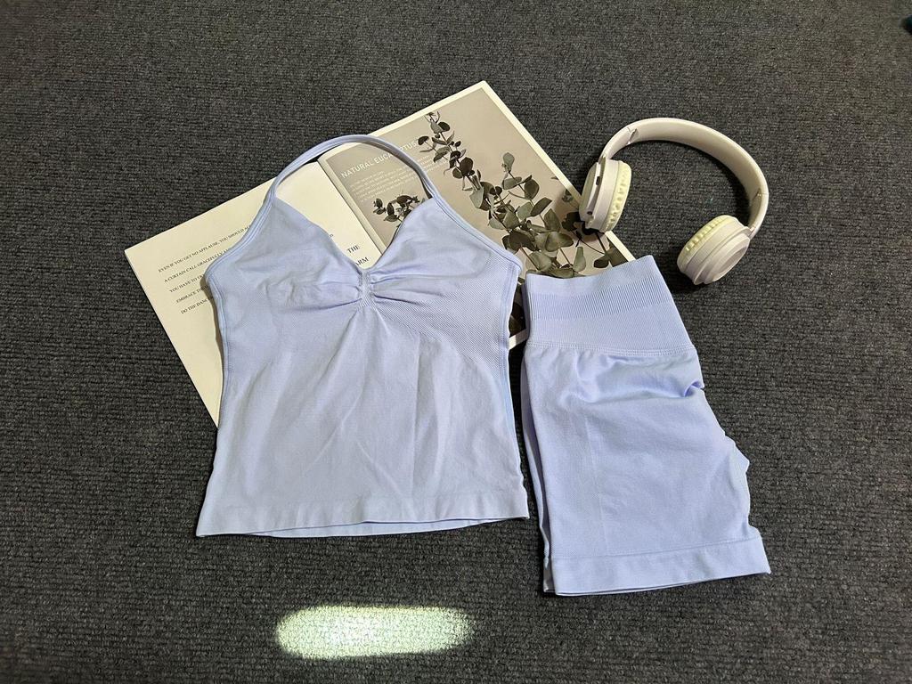 DFYNE Sports Vest & Halter Bra 3/4 Shorts Set