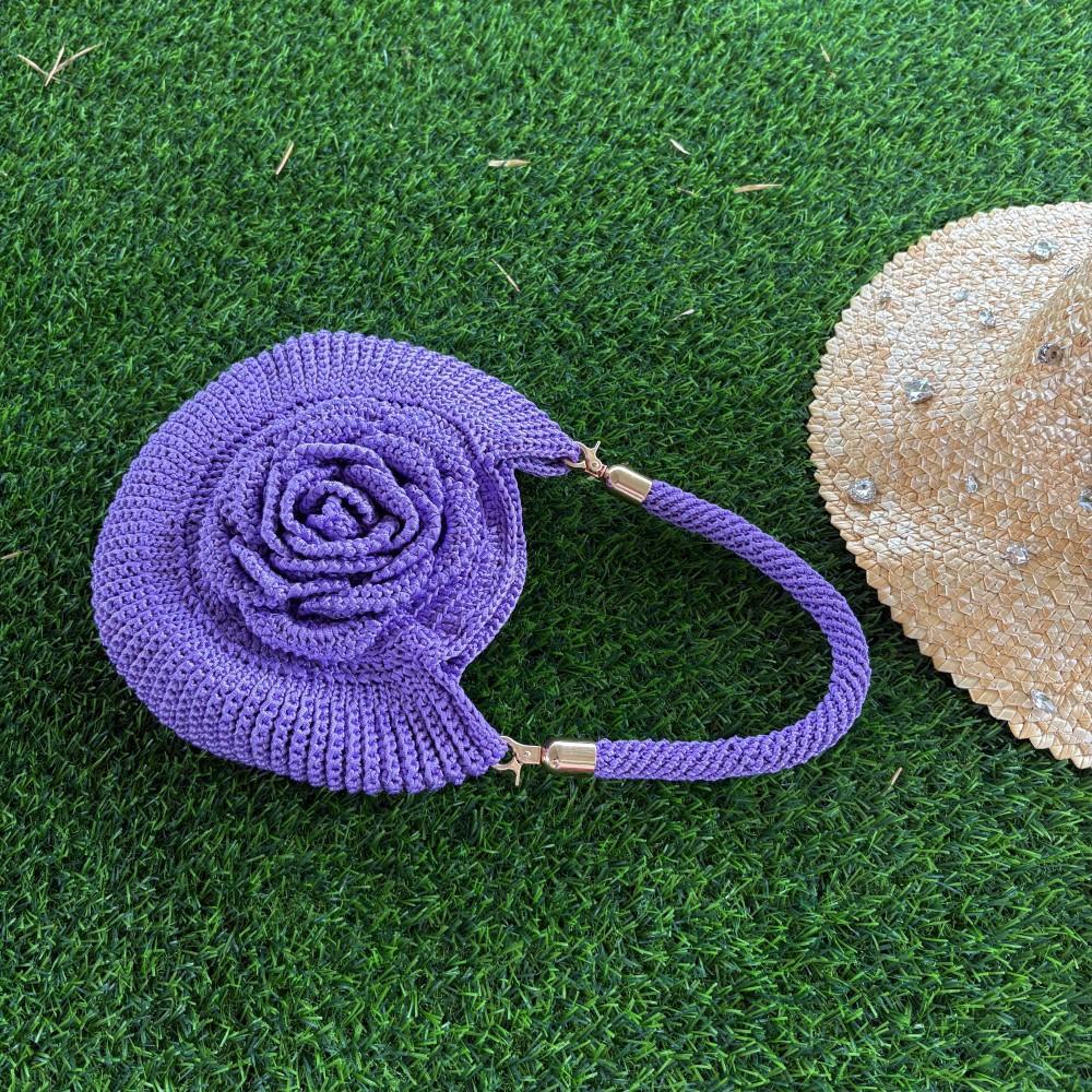 

Flowers pastoral picnic style niche design casual simple change lipstick handbag