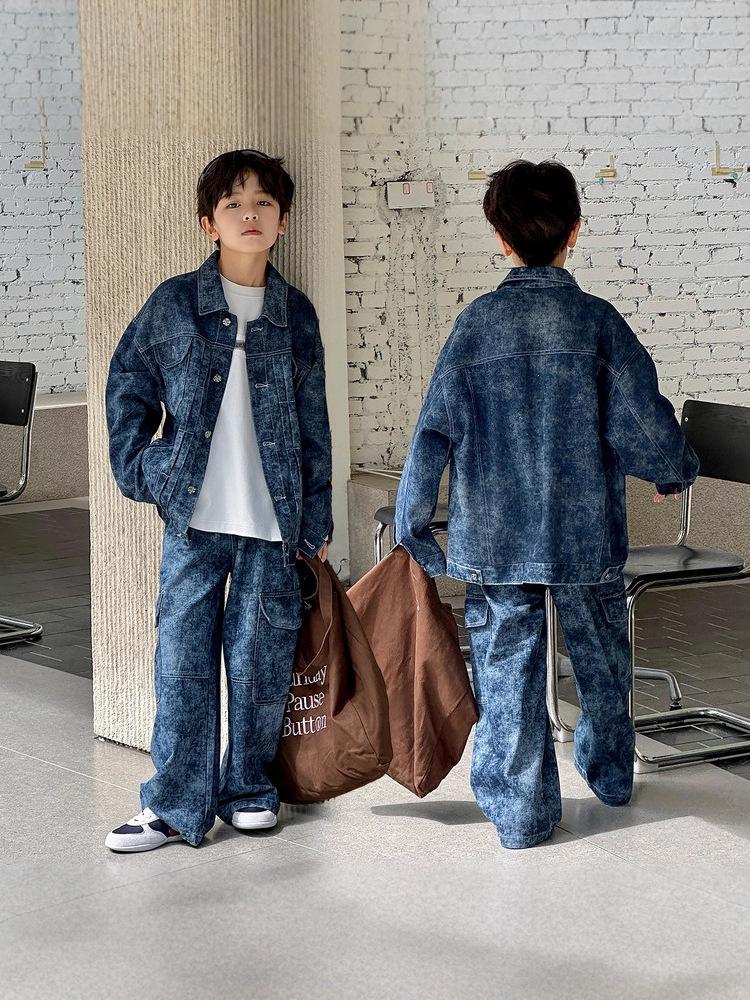 Boys' 2025 Cool & Stylish Denim Two-Piece Set: Trendy Autumn Streetwear for Kids