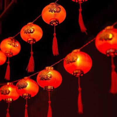 Luces de Cadena de Linternas Rojas con Carácter Fu Solar Nufeng