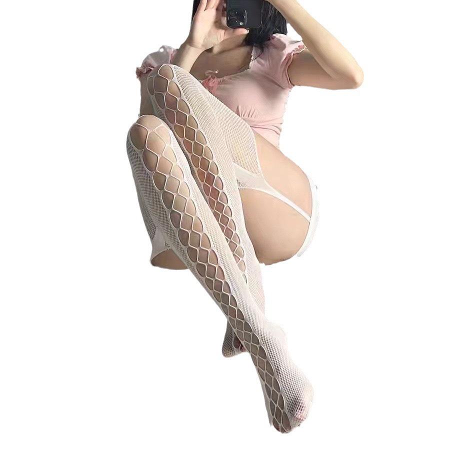 Lingerie sexy en résille noire: Bas porte-jarretelles ouverts pour la génération Y