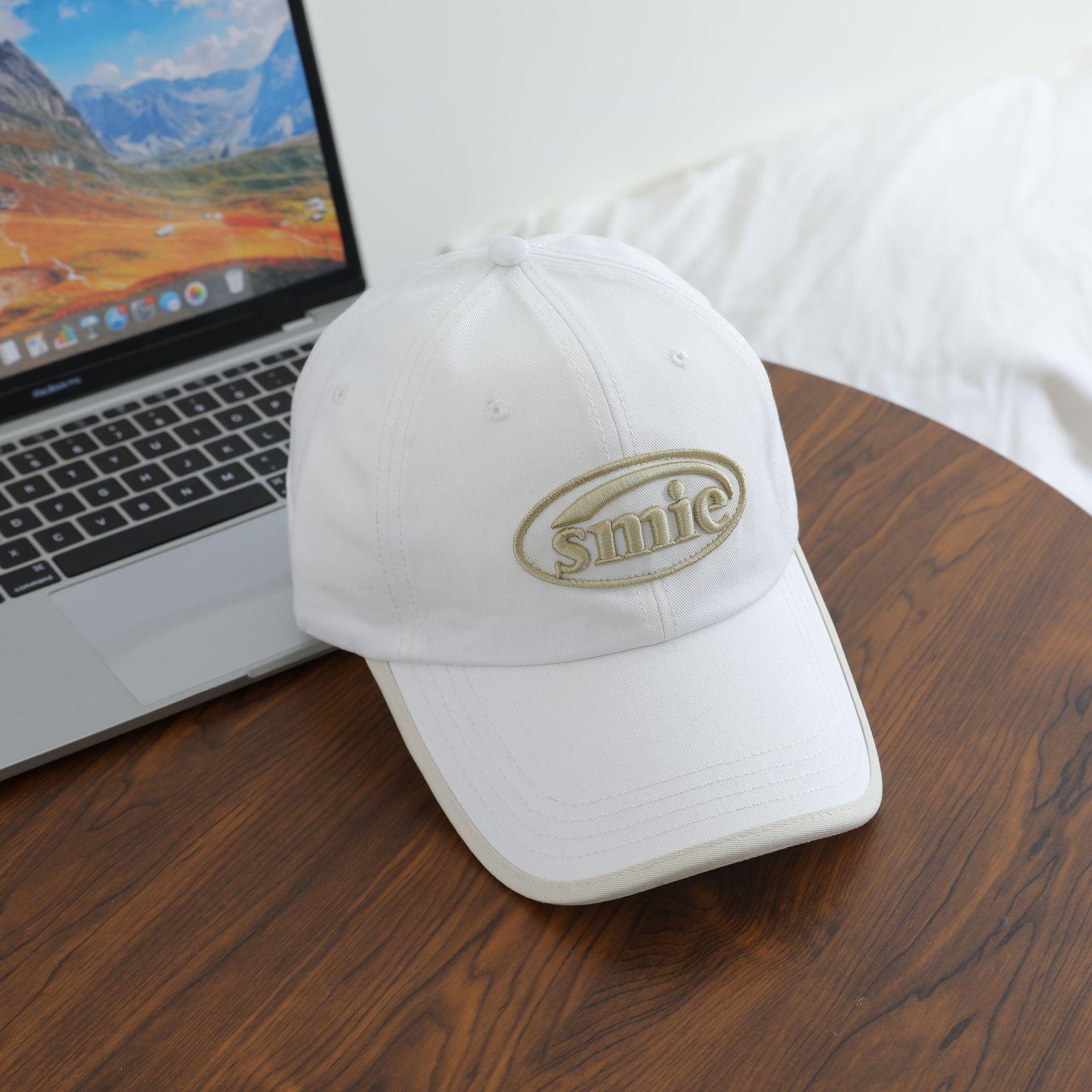 

Вышитые корейским алфавитом шляпы мужские и женские дофаминовые цвета персонализированные бейсболки показывают маленькое лицо тренд хип-хоп универсальный мягкий козырек M（56-58cm） белый