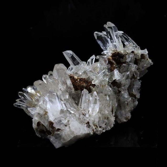 Pierres et Minéraux. Quartz. 211.0 ct. Vizille, Isère, France..