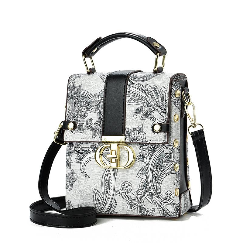Bag Women's 2025 New Trendy Flower Ins Super Fire Shoulder Messenger Bag Versatile Mini Small Bag Mobile Phone Bag Women's Bag