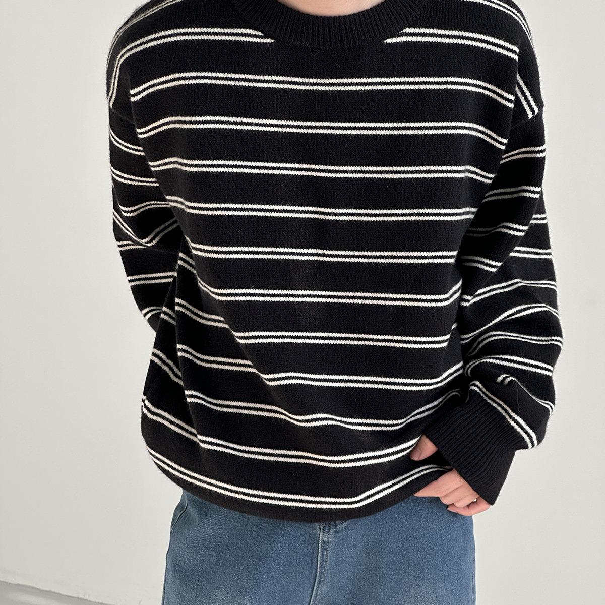 

Men s Color-Block Striped Sweater: Autumn/Winter 2025, Loose Fit, High-Grade Casual Knitwear M чорний