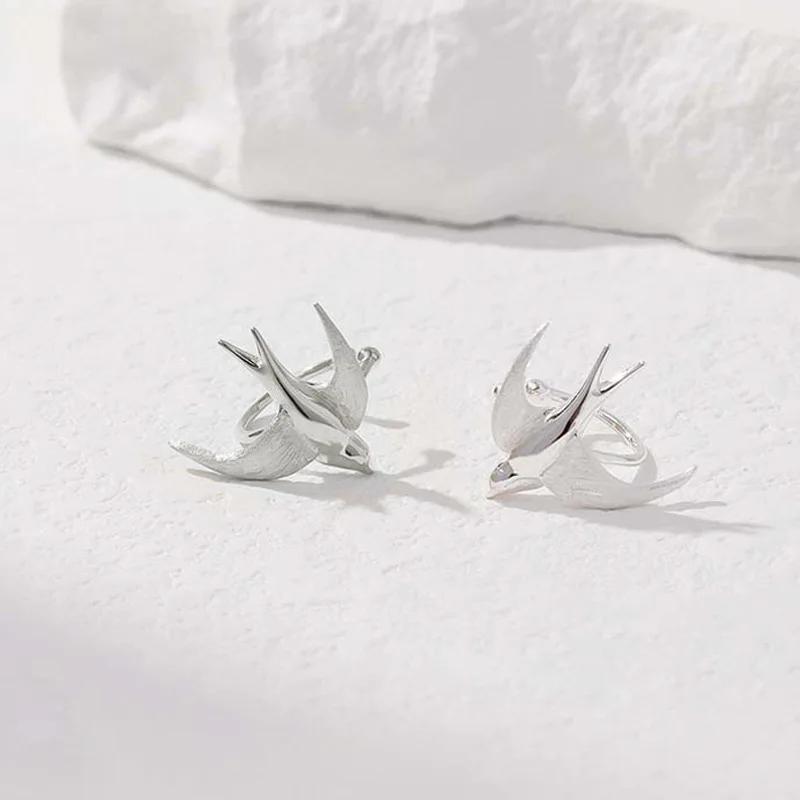 New Temperament Animals Birds Clip Earrings for Women Charm Silver Color Stainless Steel Swallow Fake Piercing Ear Cuffs Jewelry