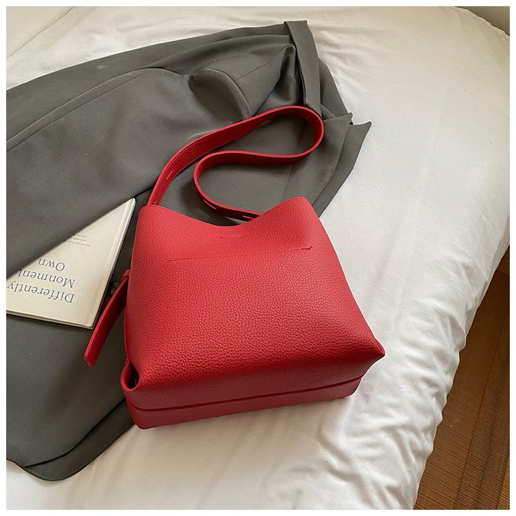 Premium texture fashionable simple small bag women's 2025 new trendy and popular bucket bag versatile messenger bag