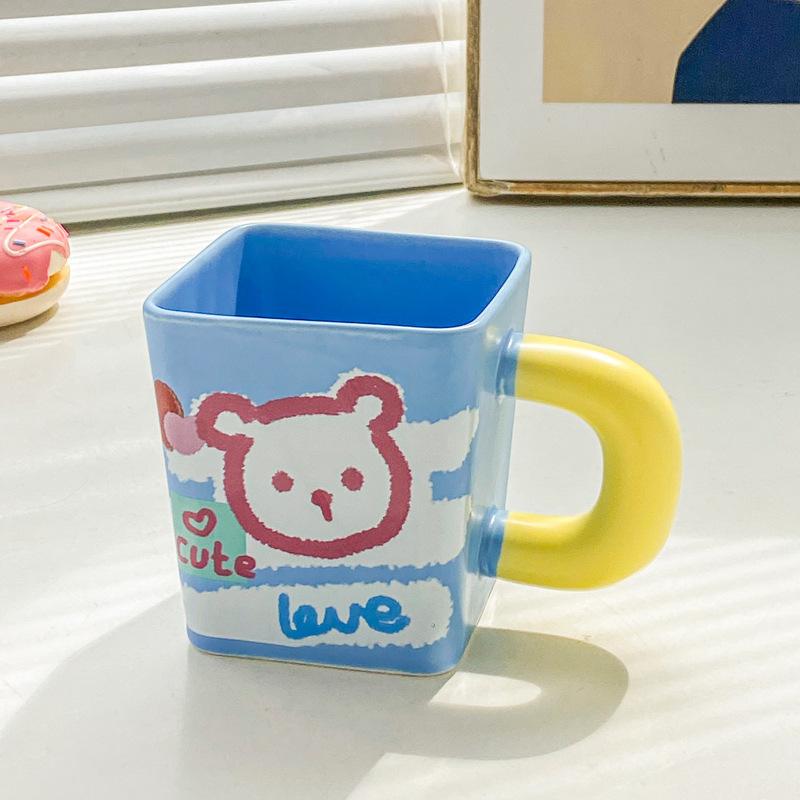 Mug Girl with Lid Spoon High Value Ceramic Cup Cute Couple Breakfast Coffee Cup Office Drinking Cup