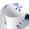 [Offiziell importiert] Royal Copenhagen Blue Fluted Mega Tasse mit hohem Henkel & Untertasse, 240ml, Weiß, 1016909, Perfekt für Hochzeitsgeschenke