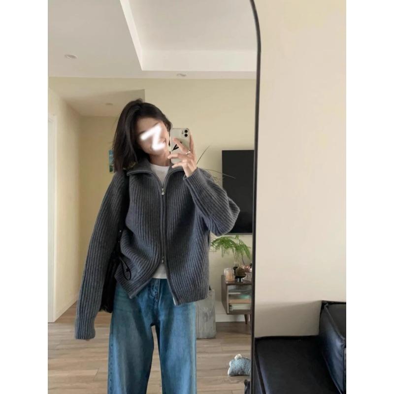 A Double Zipper Knitted Cardigan for Women's Autumn and Winter Soft Waxy Pit Strip Sweater Turtleneck Top Jacket