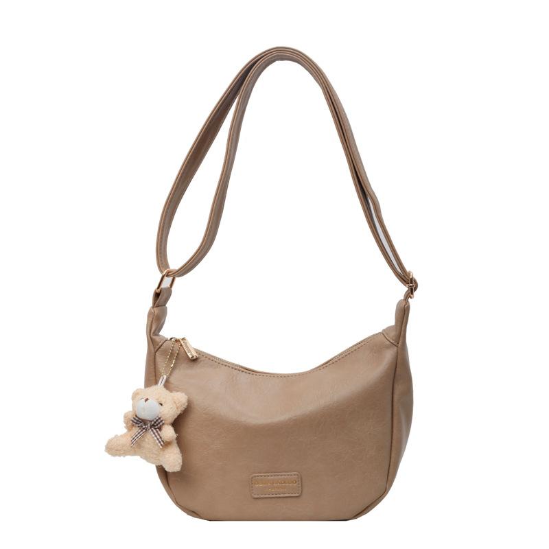 This year's popular fashionSoft leather shoulder bag women's 2025 spring new versatile messenger dumpling bag