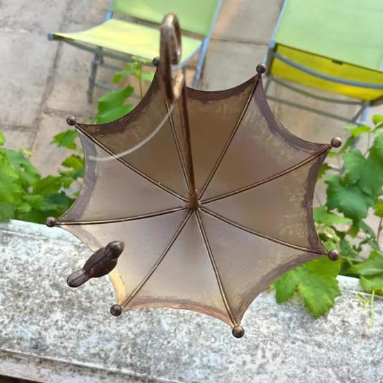 Outside Umbrella Bird Feeder Weather-proof Metal Hanging Outdoor Garden Patio Yard Hanging Bird Bath Feeding Bowl Decoration