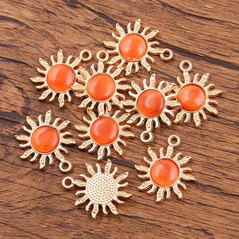 10 Pieces Sun Pendant, Diy Jewelry - Silver Plated Jewelry Making Accessories for Bracelets, Necklaces and Earrings