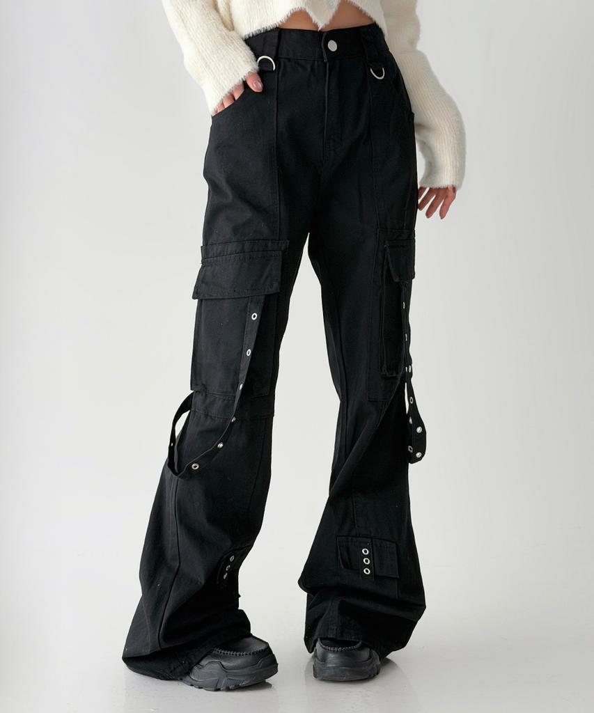 THE GREEN LAB Eyelet Strap Bootcut Cargo Pants [Black]