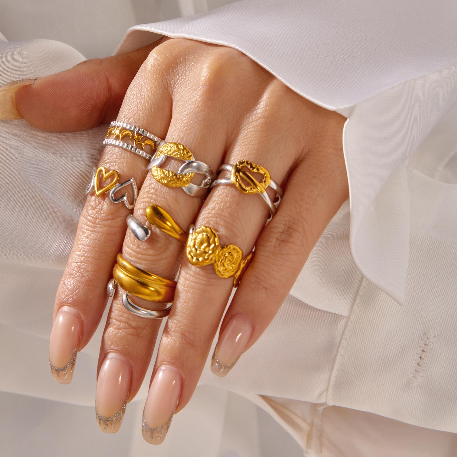

7Pcs Stainless Steel Two Tone Ring Set For Women Hollow Love Heart Shape Liquid Metal Texture Chunky Finger Rings Party Jewelry