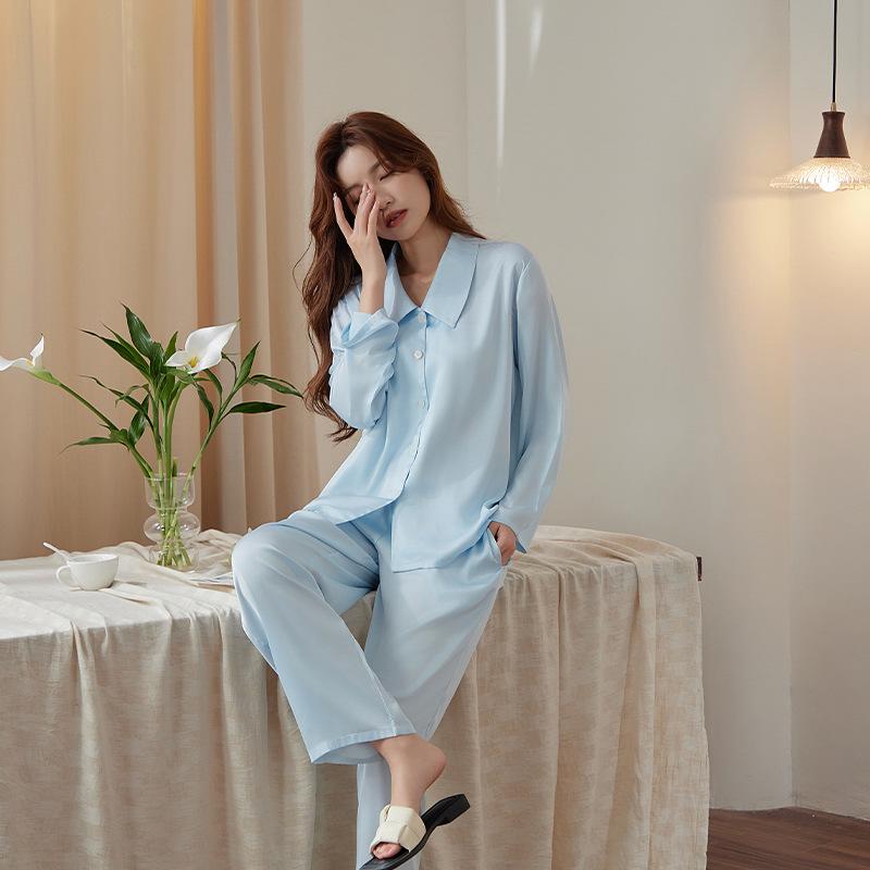 

Женский пижамный комплект из ледяного шелка с длинным рукавом и большим лацканом - Однотонный, Коллекция весна/лето Extra Large