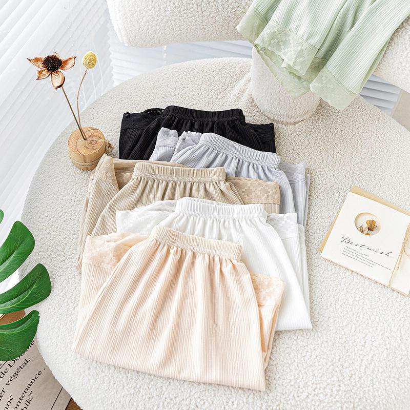 Women's Lace Trim Safety Shorts: Lightweight, Breezy Summer Wear, Prevents Accidental Exposure, Ideal for Outdoors and Home.