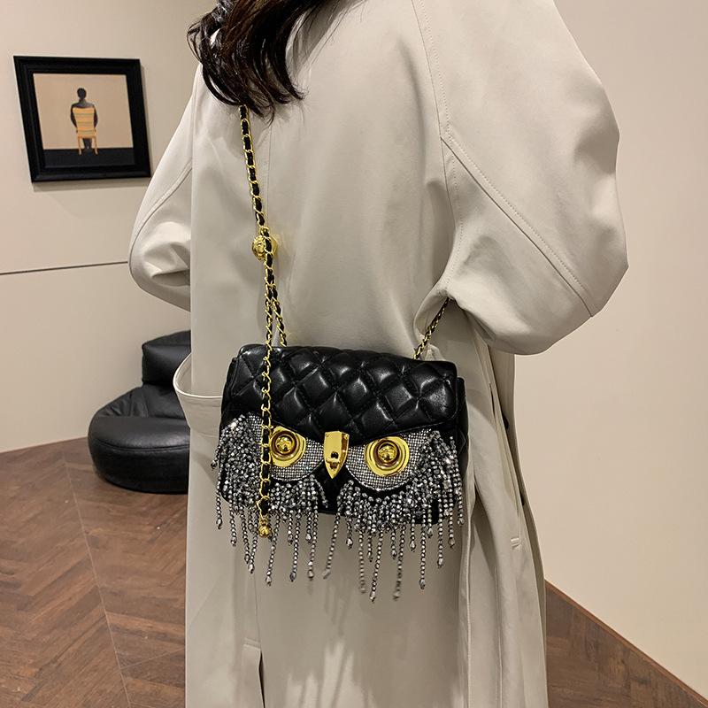 Xiaoxiangfeng diamond bag 2025 new European and American fashion rhinestone fringed shoulder bag women's owl small square bag