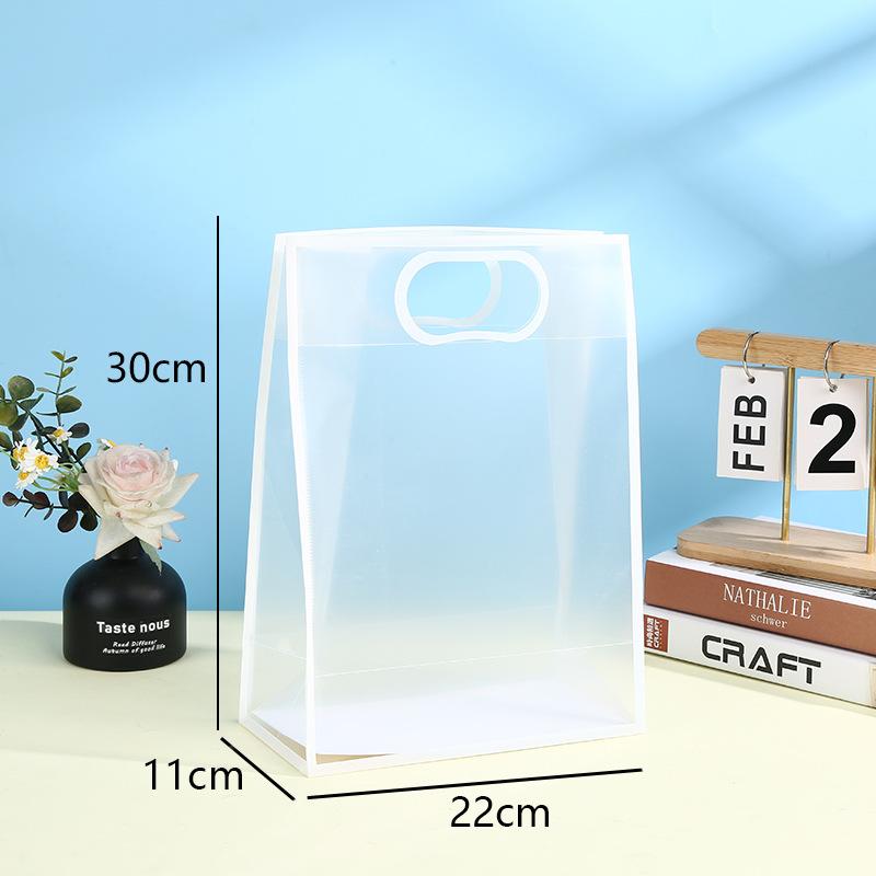 Transparent Plastic Gift Bag with Handle Reusable PP Material Packaging Bag Suitable for Weddings Valentine's Day Birthday Parties Business Occasions