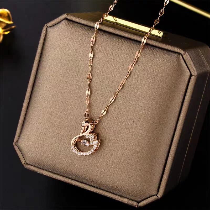 Lively Little Swan Copper Necklace for Women - Trendy Titanium Steel Clavicle Chain, Colorfast and Versatile Design