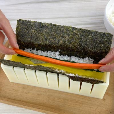 Zestaw foremek do sushi Okrągły Kształt Serca Bento Kulka Ryżowa Nori Foremka Prasująca DIY Foremka do Onigiri Zestaw do Robienia Domowego Sushi