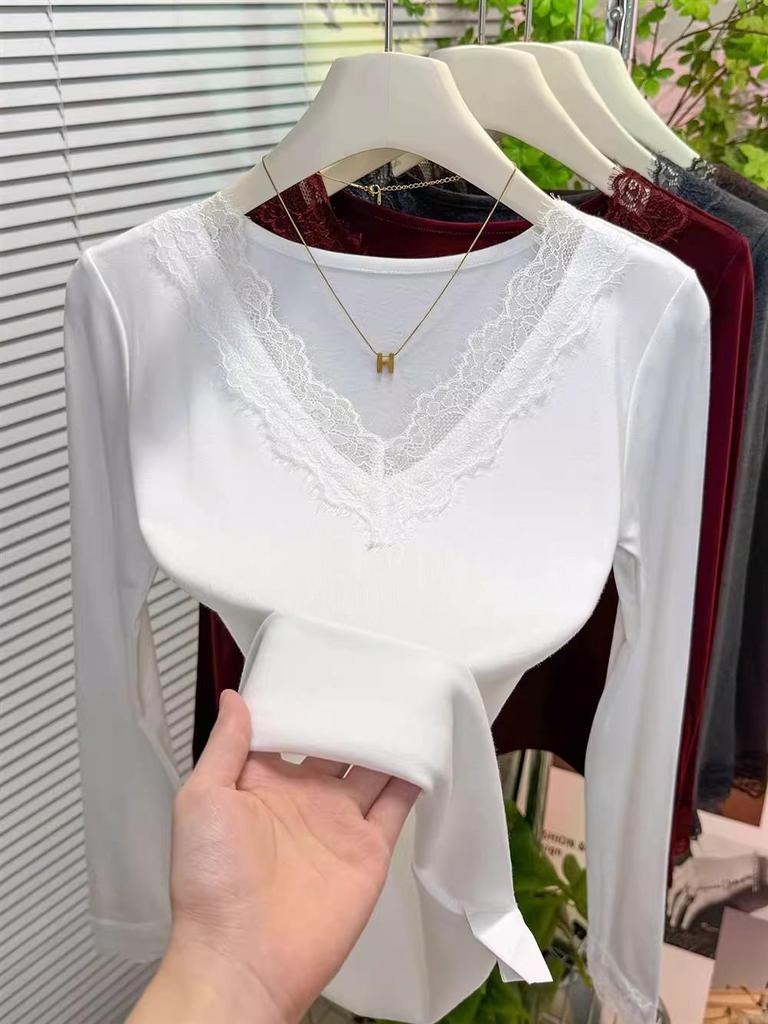 2025 Women's Black V-neck Lace Top: Versatile, Age-Defying, Stylish, Trendy, Regular-Fit