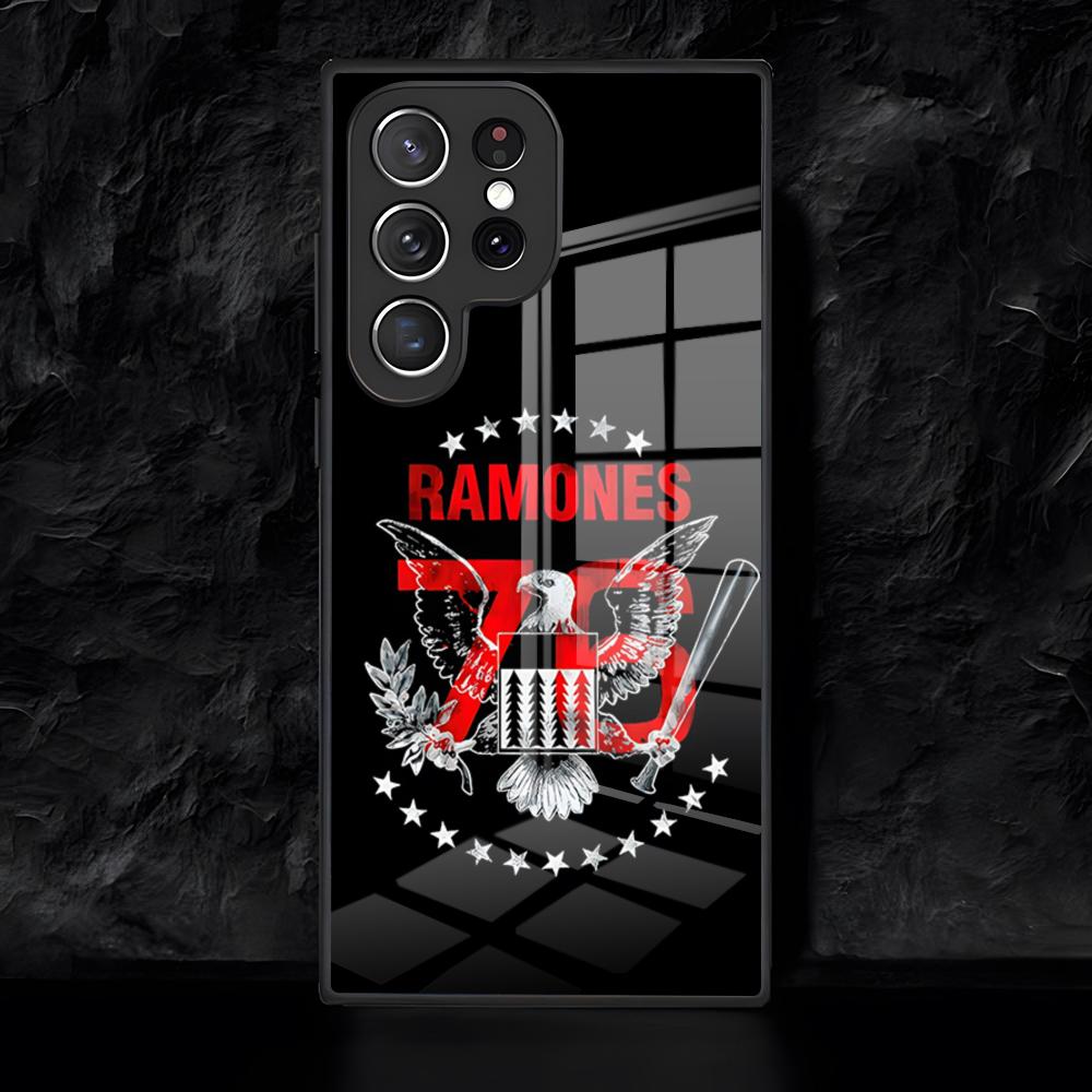 

Чехол для телефона Rock Band R-Ramones для Samsung S26 S25 Edge Ultra 24 23 22 21 Ultra Plus Fe A55 56 15 4G 5G Стеклянная крышка Galaxy S26 Ultra