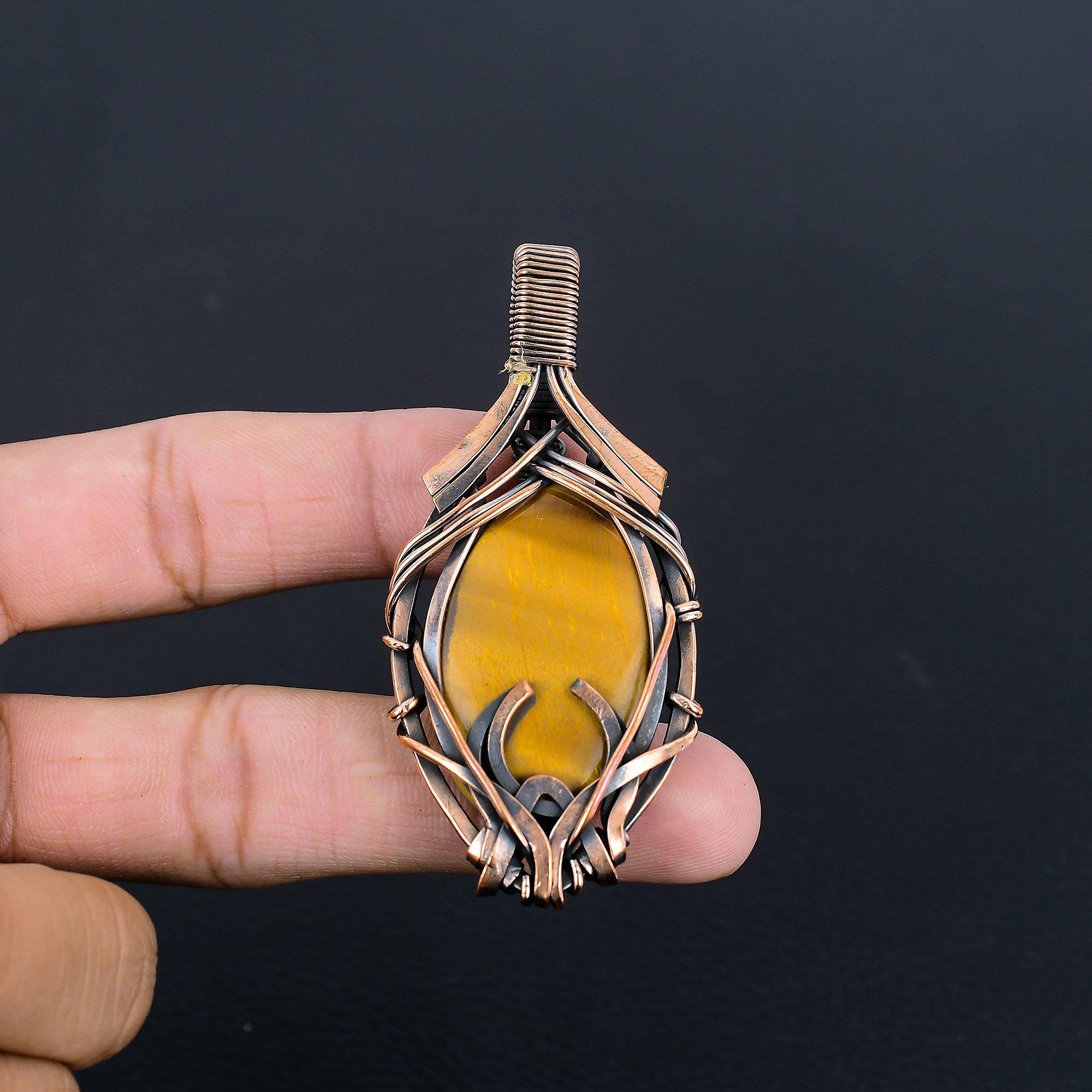 

Кулон из Тигрового глаза, обернутый медной проволокой 999 пробы, Кулон из натурального камня ручной работы, Подарок для мамы, Антикварное украшение 2.55 Inches